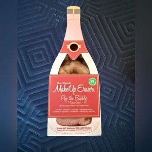 NIB MakeUp Eraser Set with Pink and Cream Tones